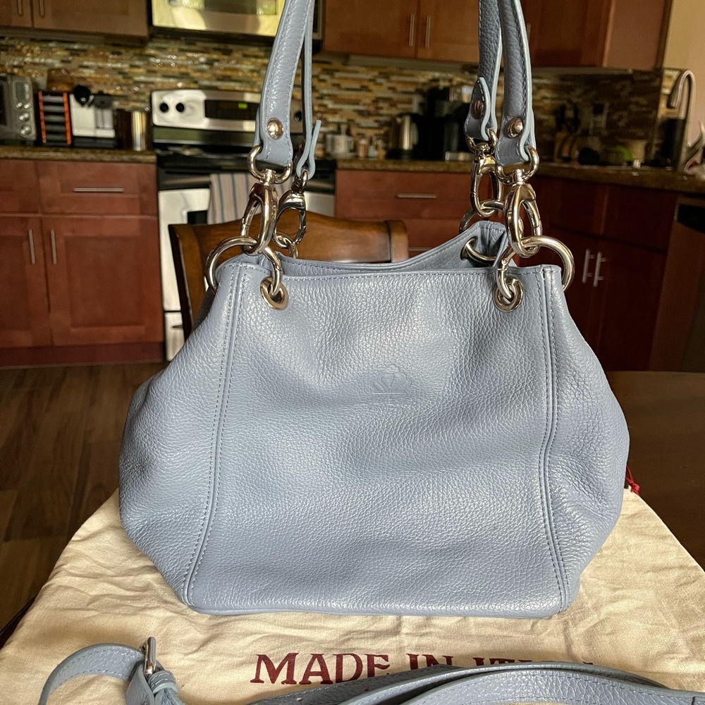 Gorgeous light blue pebbled leather bucket bag